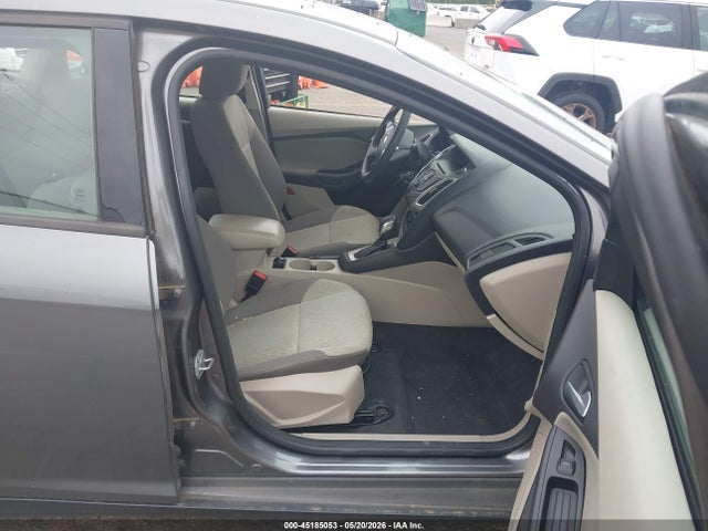1FADP3F29EL185412 Ford FOCUS SE