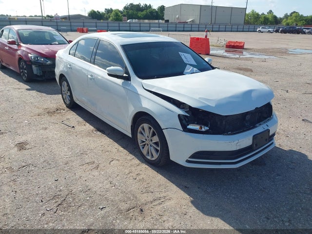 2015 Volkswagen Jetta 1.8t Se მანქანა იყიდება აუქციონზე, vin: 3VWD07AJ5FM333637, აუქციონის ნომერი: 45185058