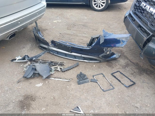 KM8SNDHF3HU236815 Hyundai Santa Fe Se