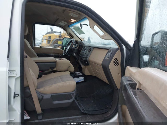 45185143 :رقم المزاد ، 1FT7W2A69BEB71668 vin ، 2011 Ford F-250 Xlt مزاد بيع