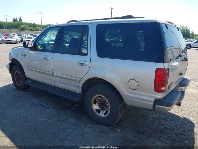 Продажа на аукционе авто 2002 Ford Expedition Xlt, vin: 1FMPU16L52LA87921, номер лота: 45185166