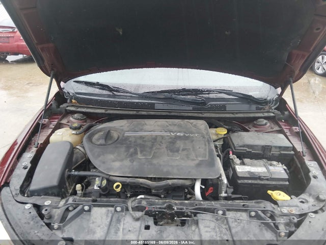 45185169 :رقم المزاد ، 1C3CCCBG7FN514234 vin ، 2015 Chrysler 200 S مزاد بيع