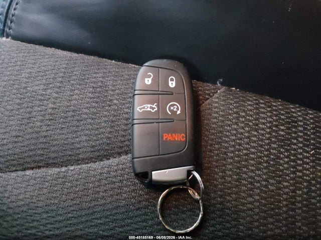 45185169 :رقم المزاد ، 1C3CCCBG7FN514234 vin ، 2015 Chrysler 200 S مزاد بيع