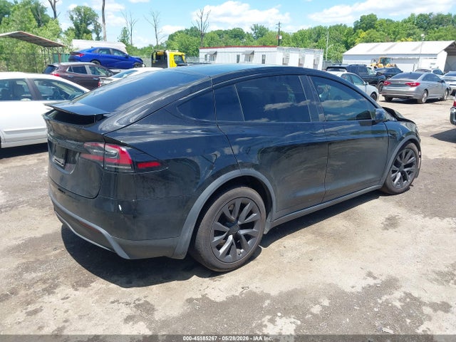 Tesla MODEL X 2023 7SAXCBE57PF373038 Image 4