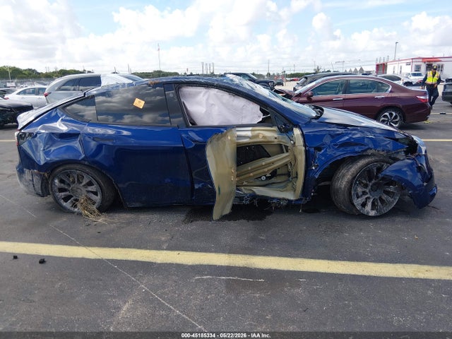Продажа на аукционе авто 2025 Tesla Model Y Long Range Dual Motor All-wheel Drive, vin: 7SAYGDEE1SA338814, номер лота: 45185334