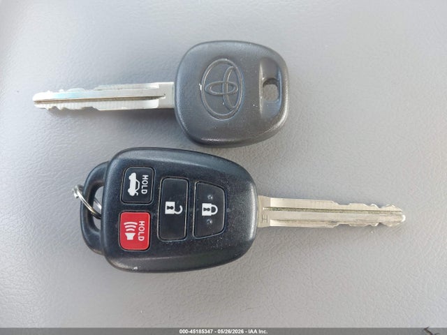 2016 Toyota Camry Le მანქანა იყიდება აუქციონზე, vin: 4T1BF1FK4GU604624, აუქციონის ნომერი: 45185347