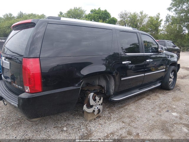 45185349 :رقم المزاد ، 1GYS4HEFXBR331752 vin ، 2011 Cadillac Escalade Esv Luxury مزاد بيع