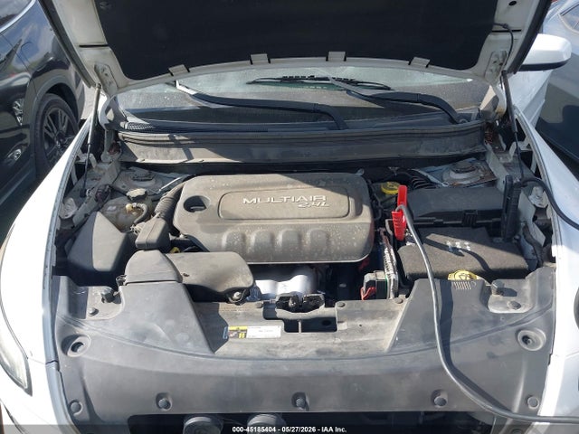 45185404 :رقم المزاد ، 1C4PJLCB8FW637489 vin ، 2015 Jeep Cherokee Latitude مزاد بيع