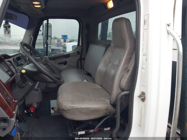 2007 Freightliner M2 106 Medium Duty მანქანა იყიდება აუქციონზე, vin: 1FVACWCS27HY03517, აუქციონის ნომერი: 45185438
