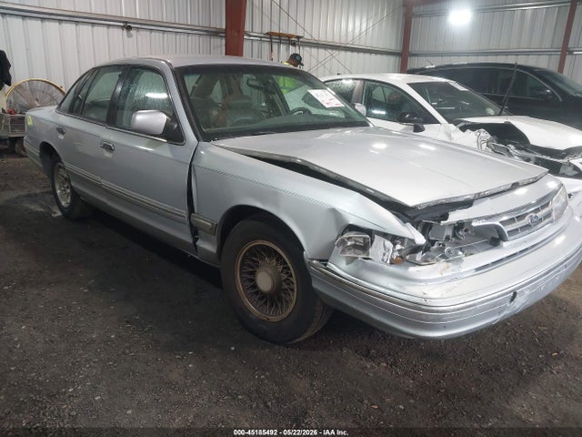 Продаж на аукціоні авто 1997 Ford Crown Victoria Lx, vin: 2FALP74W4VX220403, номер лоту: 45185492