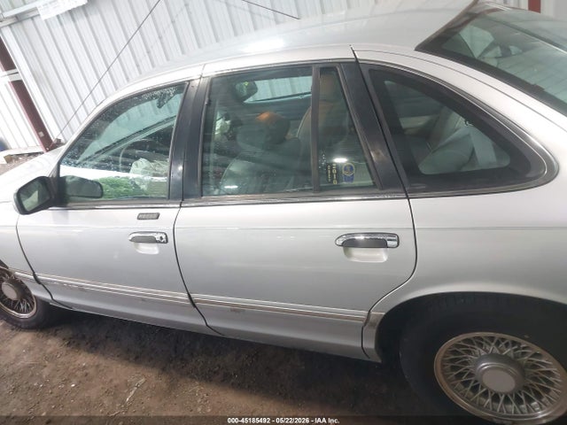 Продаж на аукціоні авто 1997 Ford Crown Victoria Lx, vin: 2FALP74W4VX220403, номер лоту: 45185492