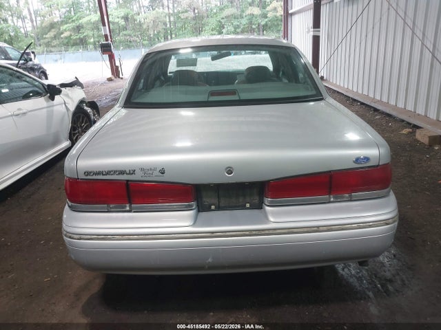 Продаж на аукціоні авто 1997 Ford Crown Victoria Lx, vin: 2FALP74W4VX220403, номер лоту: 45185492