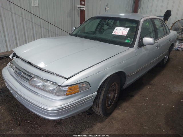 Продаж на аукціоні авто 1997 Ford Crown Victoria Lx, vin: 2FALP74W4VX220403, номер лоту: 45185492