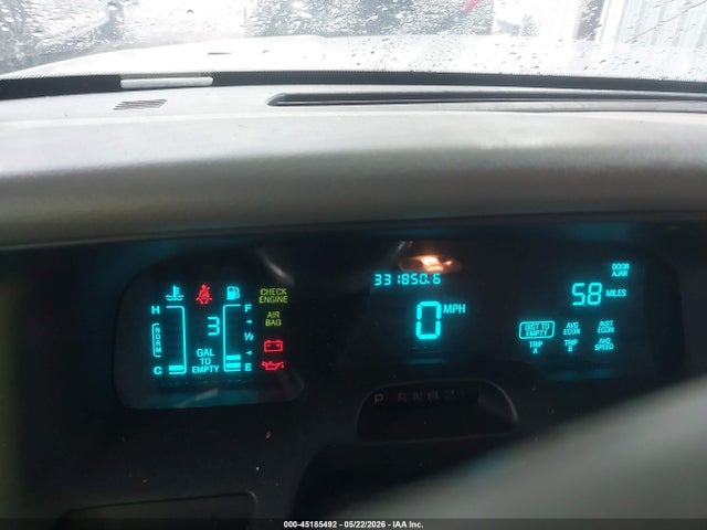 Продаж на аукціоні авто 1997 Ford Crown Victoria Lx, vin: 2FALP74W4VX220403, номер лоту: 45185492