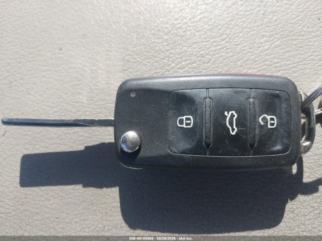 45185565 :رقم المزاد ، 1VWBT7A39GC014261 vin ، 2016 Volkswagen Passat 1.8t Se مزاد بيع