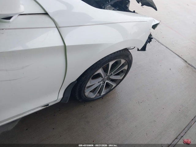 Honda Accord Ex-l V-6 2015 1HGCT2B88FA008726 Image 17
