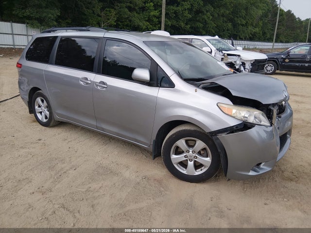 2011 Toyota Sienna Le V6 მანქანა იყიდება აუქციონზე, vin: 5TDKK3DC3BS043496, აუქციონის ნომერი: 45185647