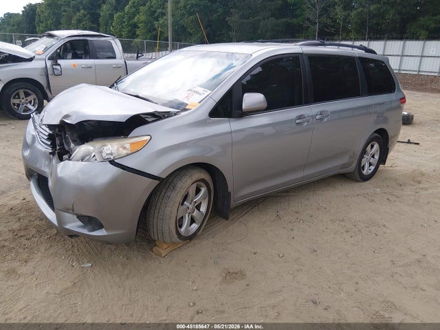 2011 Toyota Sienna Le V6 მანქანა იყიდება აუქციონზე, vin: 5TDKK3DC3BS043496, აუქციონის ნომერი: 45185647