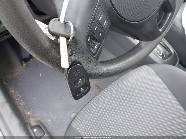 2010 Kia Rio5 Lx მანქანა იყიდება აუქციონზე, vin: KNADH5A33A6666393, აუქციონის ნომერი: 45185690