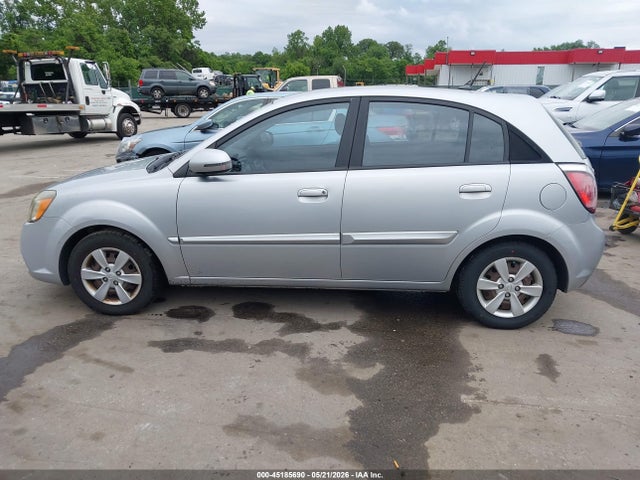 2010 Kia Rio5 Lx მანქანა იყიდება აუქციონზე, vin: KNADH5A33A6666393, აუქციონის ნომერი: 45185690