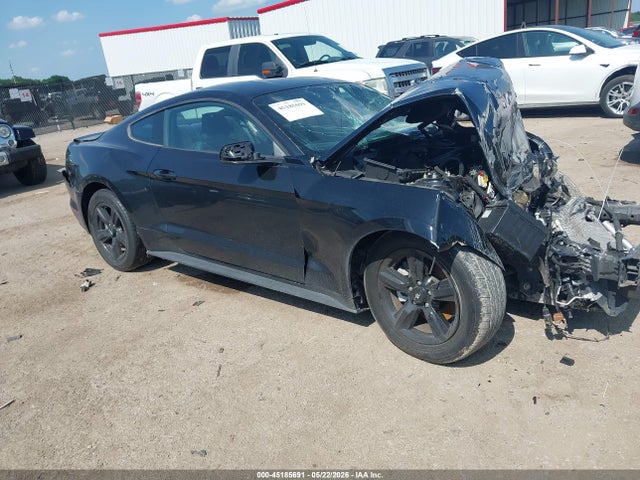 Продажа на аукционе авто 2015 Ford Mustang V6, vin: 1FA6P8AM1F5324579, номер лота: 45185691