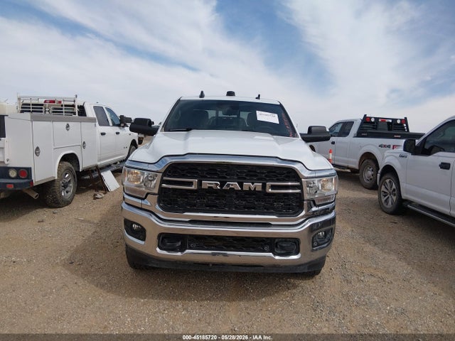 2022 Ram 2500 Tradesman  4x4 6'4 Box მანქანა იყიდება აუქციონზე, vin: 3C6UR5CJ0NG271983, აუქციონის ნომერი: 45185720