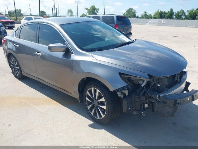 2017 1N4AL3AP5HC171903 main image