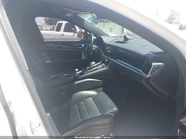 Porsche Panamera E-hybrid 4 2018 WP0AE2A78JL127768 Image 5