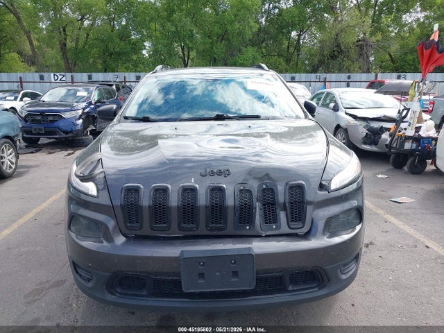 1C4PJLAB6HW577248 Jeep Cherokee Altitude Fwd