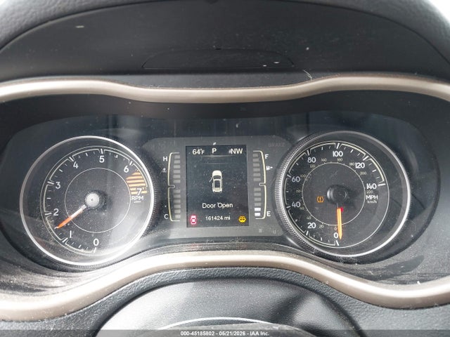 1C4PJLAB6HW577248 Jeep Cherokee Altitude Fwd