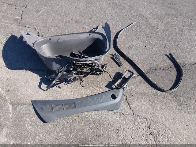 Tesla Model 3 Standard Range Plus Rear-wheel Drive 2021 5YJ3E1EA8MF871001 Image 9