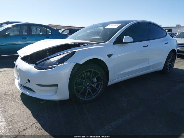Tesla Model 3 Standard Range Plus Rear-wheel Drive 2021 5YJ3E1EA8MF871001 Image 2