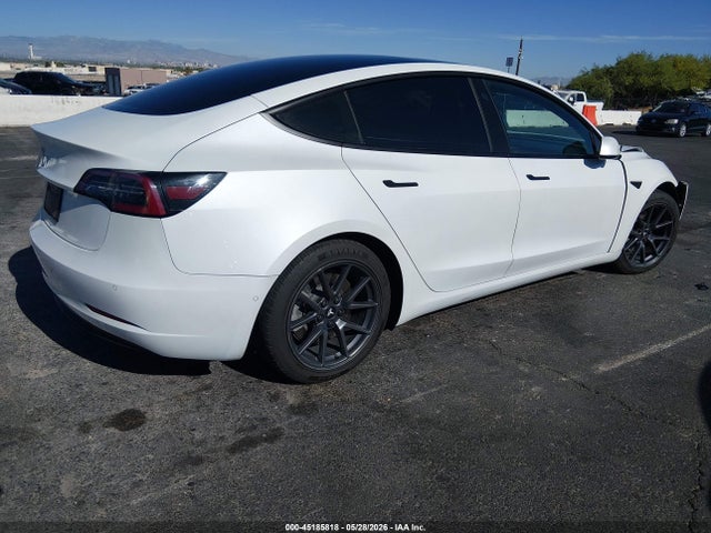 Tesla Model 3 Standard Range Plus Rear-wheel Drive 2021 5YJ3E1EA8MF871001 Image 4