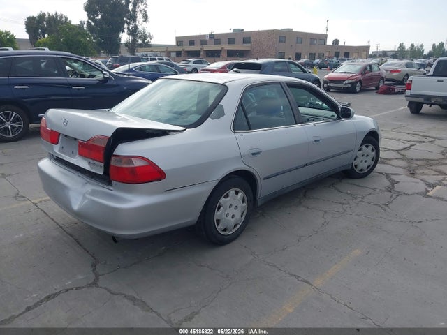 Продаж на аукціоні авто 1998 Honda Accord Lx, vin: 1HGCG5648WA210317, номер лоту: 45185822