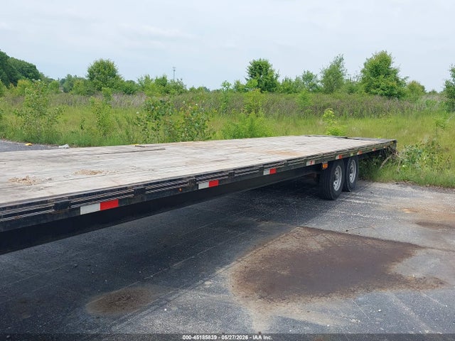 45185839 :رقم المزاد ، 4T93H4024NM402529 vin ، 2022 Trailmaxx Flatbed Gooseneck Trailer مزاد بيع