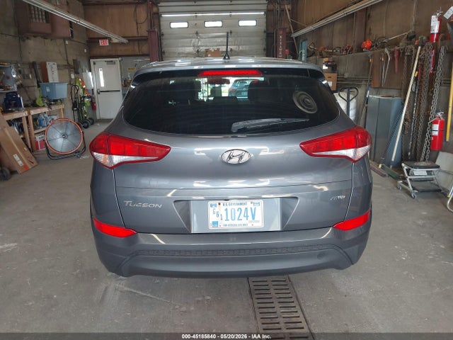 45185840 :رقم المزاد ، KM8J2CA45JU658789 vin ، 2018 Hyundai Tucson Se مزاد بيع