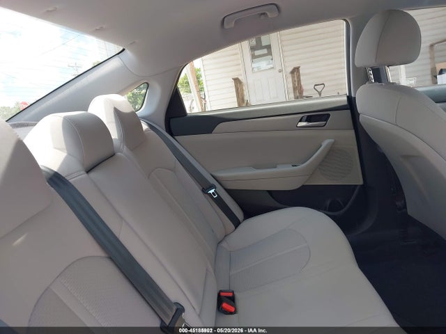 Hyundai SONATA ECO 2019 5NPE24AA6KH774144 Image 8