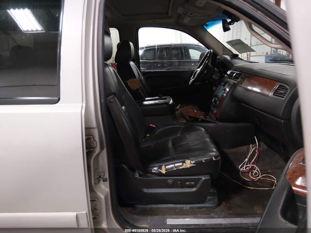 45185926 :رقم المزاد ، 1GNFK13088J121779 vin ، 2008 Chevrolet Tahoe Ltz مزاد بيع
