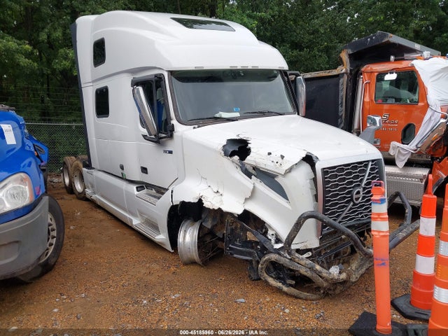Auction sale of the 2024 Volvo Vnl, vin: 4V4NC9EH0RN637250, lot number: 45185960