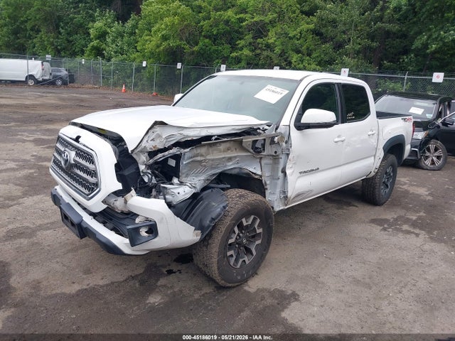 2017 Toyota Tacoma Trd Off Road მანქანა იყიდება აუქციონზე, vin: 3TMCZ5AN9HM048700, აუქციონის ნომერი: 45186019
