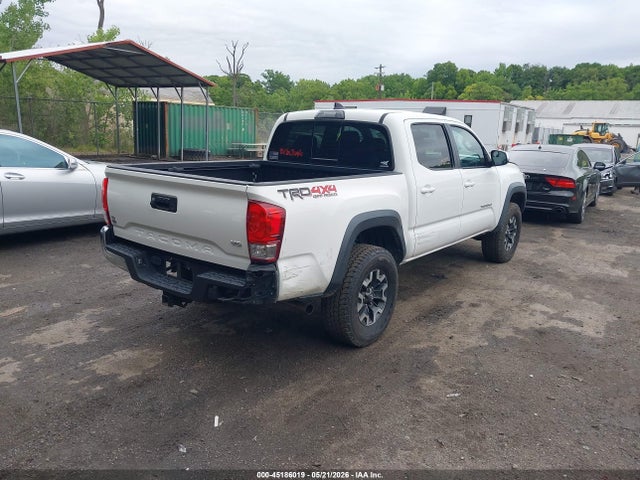 2017 Toyota Tacoma Trd Off Road მანქანა იყიდება აუქციონზე, vin: 3TMCZ5AN9HM048700, აუქციონის ნომერი: 45186019