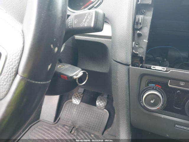 45186090 :رقم المزاد ، WVWMM7AJ0BW176617 vin ، 2011 Volkswagen Golf Tdi 2-door مزاد بيع