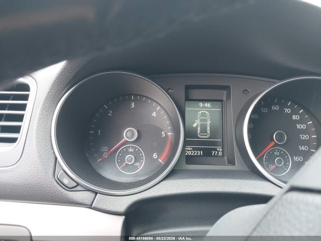 45186090 :رقم المزاد ، WVWMM7AJ0BW176617 vin ، 2011 Volkswagen Golf Tdi 2-door مزاد بيع