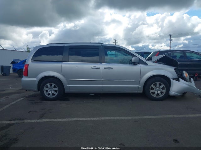 2011 Chrysler Town & Country Touring მანქანა იყიდება აუქციონზე, vin: 2A4RR5DG8BR723468, აუქციონის ნომერი: 45186113