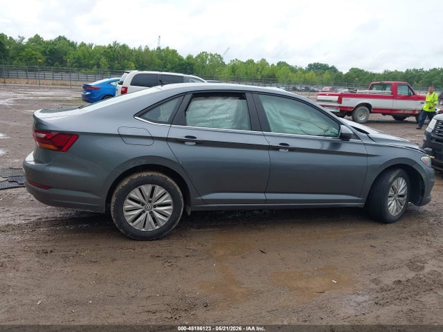 45186123 :رقم المزاد ، 3VWCB7BU5KM181156 vin ، 2019 Volkswagen Jetta 1.4t R-line/1.4t S/1.4t Se مزاد بيع