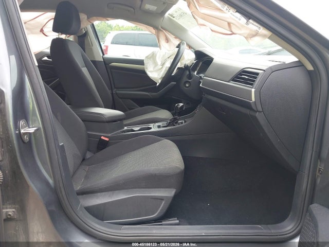 45186123 :رقم المزاد ، 3VWCB7BU5KM181156 vin ، 2019 Volkswagen Jetta 1.4t R-line/1.4t S/1.4t Se مزاد بيع
