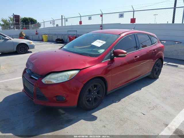 Ford FOCUS SE 2014 1FADP3K21EL399445 Image 2