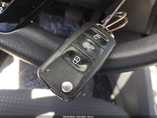 Продажа на аукционе авто 2015 Volkswagen Jetta 2.0l S, vin: 3VW2K7AJ3FM225230, номер лота: 45186339