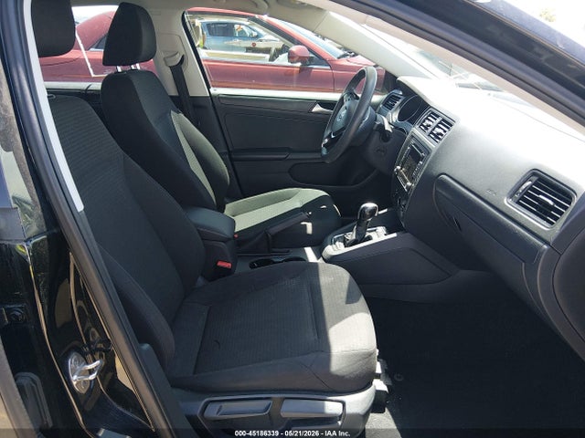Продажа на аукционе авто 2015 Volkswagen Jetta 2.0l S, vin: 3VW2K7AJ3FM225230, номер лота: 45186339