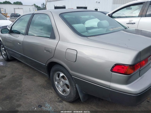 Продажа на аукционе авто 1998 Toyota Camry Le, vin: 4T1BG22K6WU357713, номер лота: 45186351